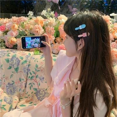 樱花树下的时间胶囊
